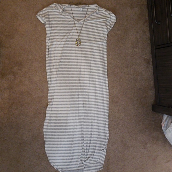 love kuza Dresses & Skirts - Comfy gray and white striped dress! love kuza Dresses & Skirts - Comfy gray and white striped dress!